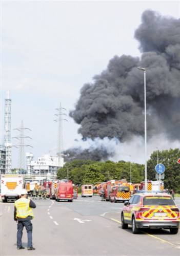 沃澳化工工業(yè)園突發(fā)爆炸事故，1死16傷4人失聯引發(fā)安全警醒